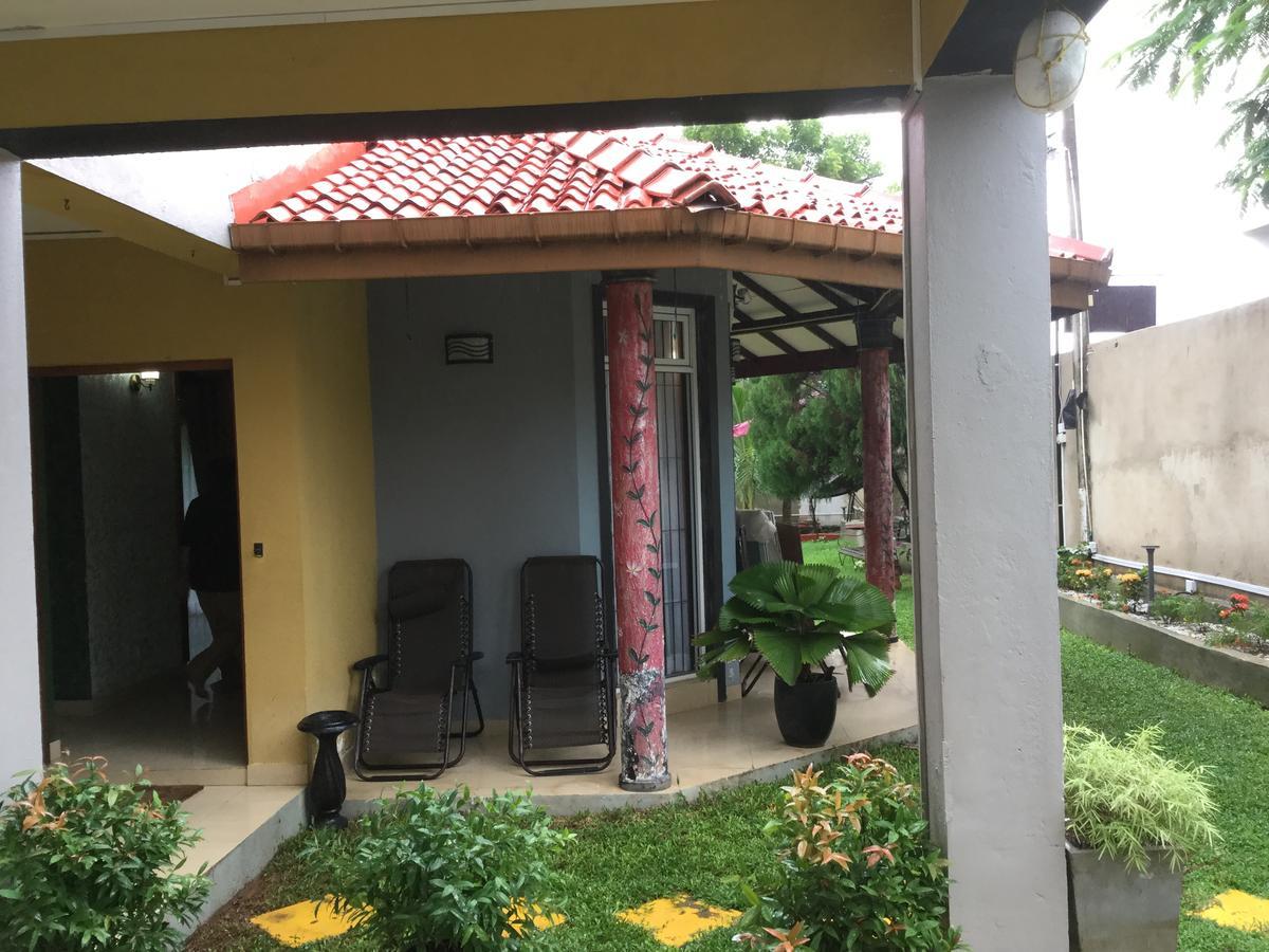 Ared Villa Katunayaka Exterior foto